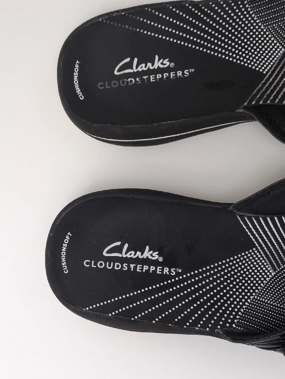 Clarks Cloudsteppers Black Patent  CushionSoft Flip Flop Sandals Women's 10